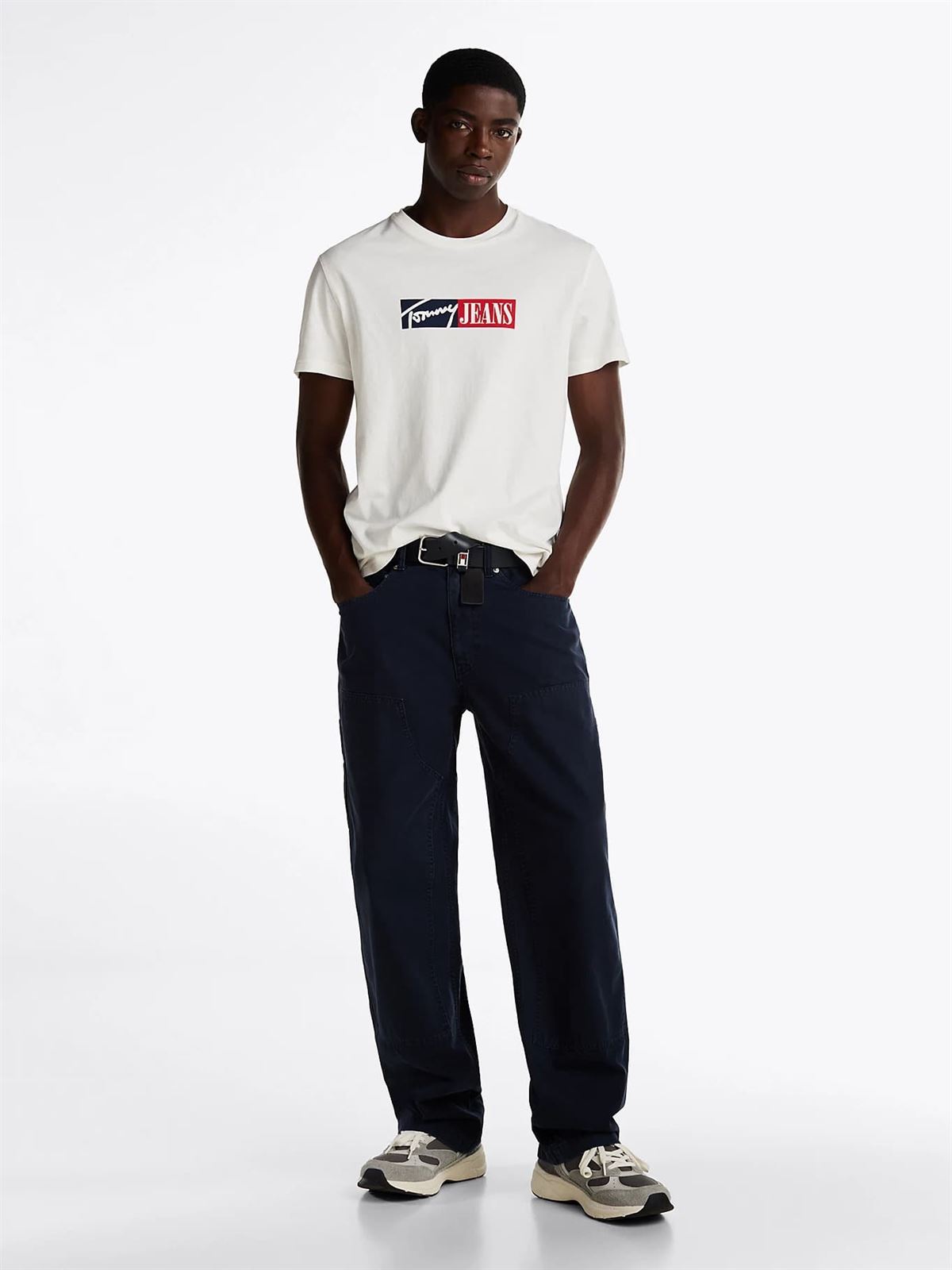 Camiseta Blanca Tommy Jeans Tjm Slim ENtry Graphic Tee Ext - Imagen 3