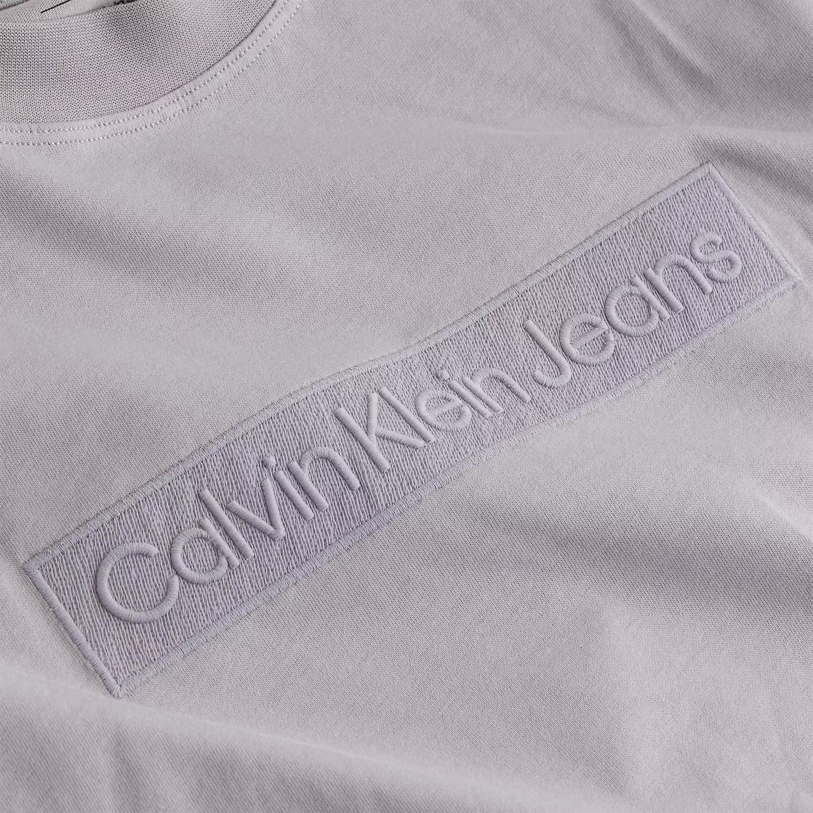 Camiseta Calvin Klein Gull Gray J30J326205 PCR - Imagen 2