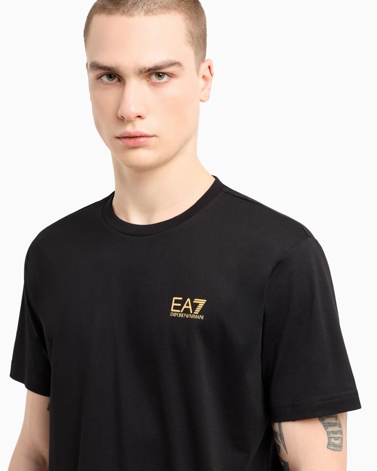 Camiseta EA7 Emporio Armani 7M000567 AF10375 MC004 black/gold - Imagen 5