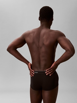 Pack 3 boxer Calvin Klein LV00NB4389 3ZG black w/black wb/black w/ feel the - Imagen 2