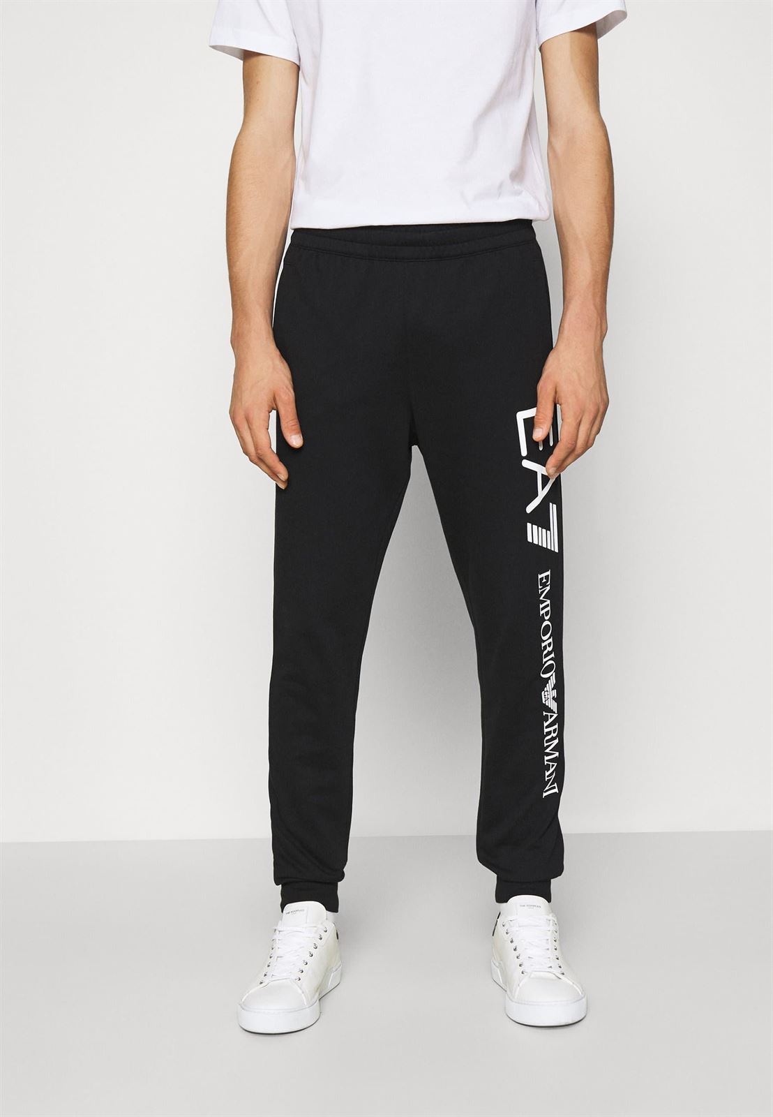 Pantalón EA7 Emporio Armani 7M000572 AF10377 MC001 black/white - Imagen 3